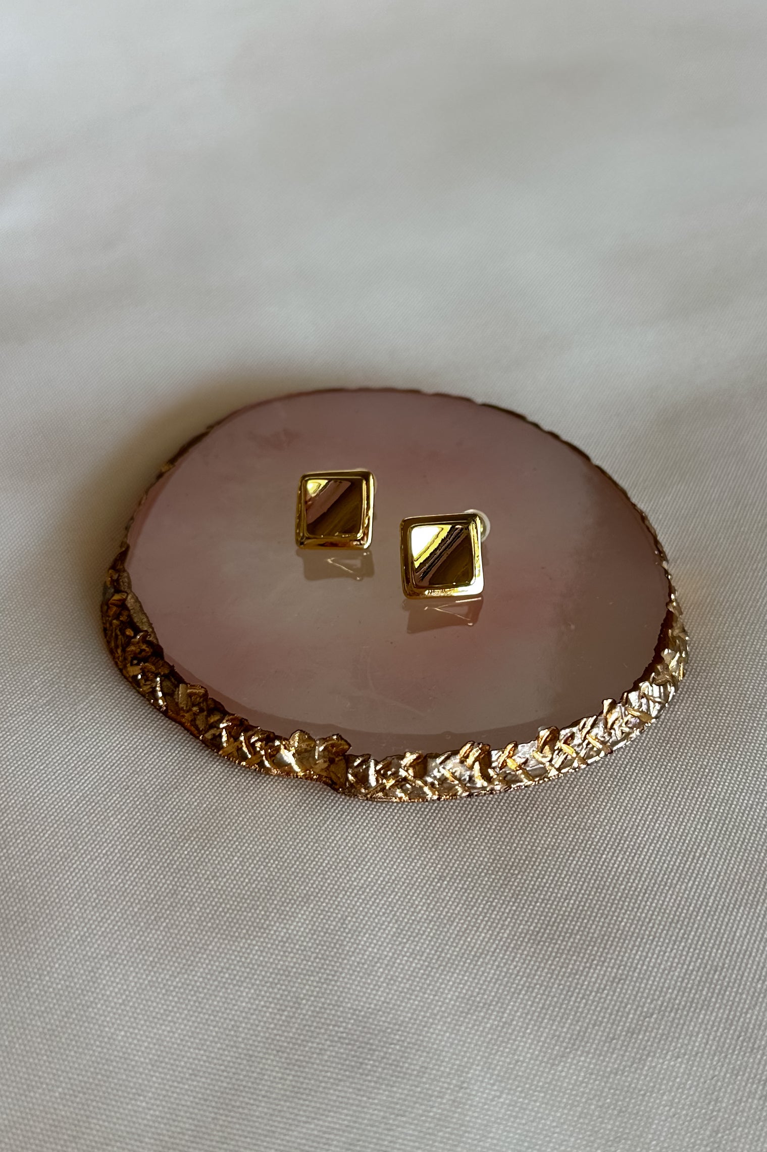 Pixelated Boutique, Women's Clothing, Women's Jewelry and Gifts, Online Shopping for Women, Latest Fashion Trends 2025, Virginia Beach Clothing Stores, Clothing Stores in Virginia Beach, Aesthetic Fashion Trends, East Coast Fashion Styles, Spring Fashion, Sustainable Women's Clothing, Unique Gift Ideas for Women, Spring Fashion, Spring Outfit Ideas, Spring Fashion Inspiration, Womens Style, Outfit Inspo, Rush Dresses, Grad Dresses