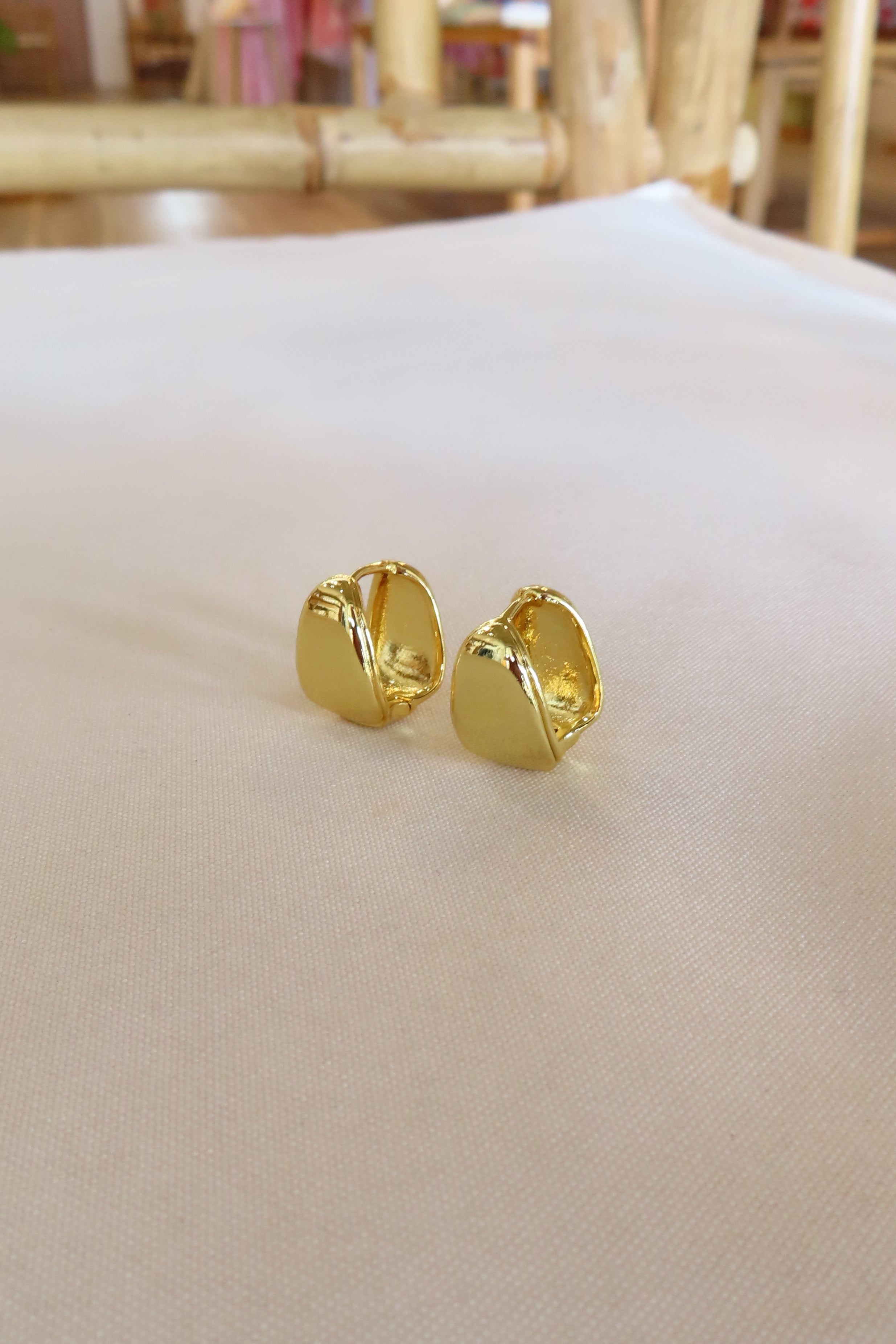 Pixelated Boutique, Women's Jewelry and Gifts, Online Shopping for Women, Virginia Beach Clothing Stores, Clothing Stores in Virginia Beach, Aesthetic Fashion Trends, East Coast Fashion Styles, Sustainable Women's Clothing, Unique Gift Ideas for Women, Fall Fashion, Gold Jewelry, Charms, Earrings