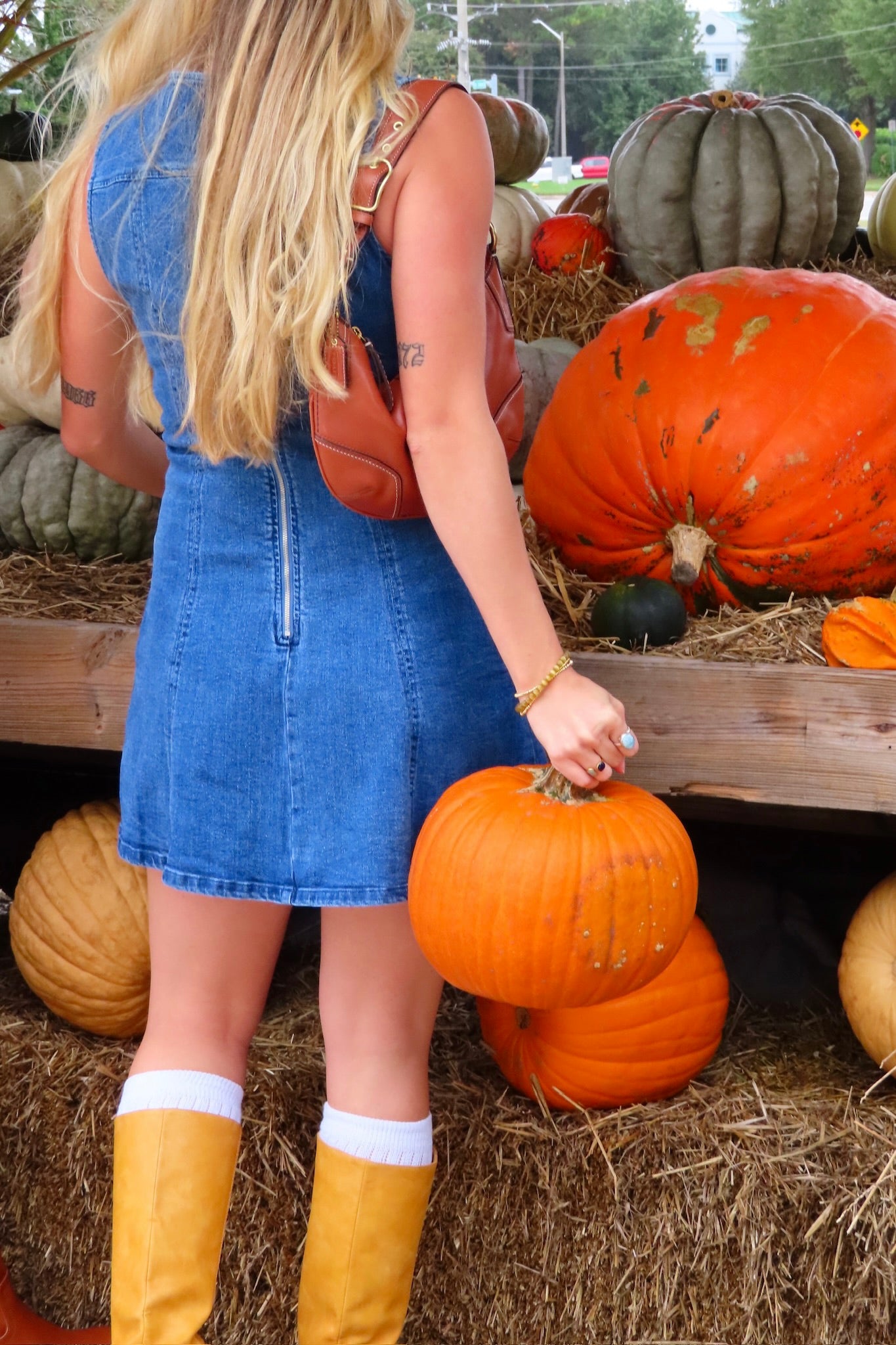 Women's Clothing, Outfit inspo fall, pumpkin patch outfit, fall fashion outfits, winter fashion inspo, fall outfits women, fall fits, fall dress, winter fashion inspo, fall dresses, women’s fall outfit 2025, outfit ideas, fashion, fall aesthetic, school outfits, Autumb Style, Autumn Outfit, Gingham, Denim, Fall Boot, Farm