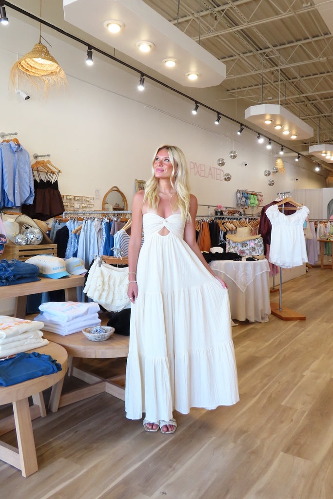 Pixelated Boutique, Women's Clothing, Women's Jewelry and Gifts, Online Shopping for Women, Latest Fashion Trends 2025, Virginia Beach Clothing Stores, Clothing Stores in Virginia Beach, Aesthetic Fashion Trends, East Coast Fashion Styles, Sustainable Women's Clothing, Unique Gift Ideas for Women, Fall Fashion, Fall Outfit Ideas, Fall Fashion Inspiration, Womens Style, Outfit Inspo, Rush Dresses, Back to School Styles, Maxi Dress, Fall Dress