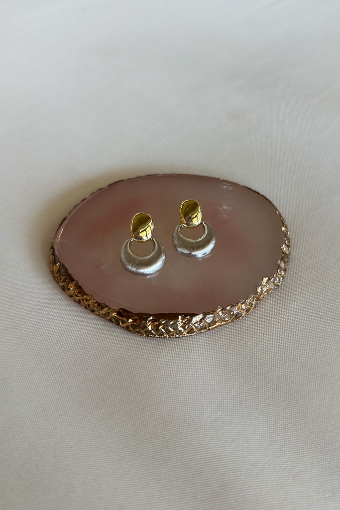 Pixelated Boutique, Women's Jewelry and Gifts, Online Shopping for Women, Virginia Beach Clothing Stores, Clothing Stores in Virginia Beach, Aesthetic Fashion Trends, East Coast Fashion Styles, Spring Fashion, Sustainable Women's Clothing, Unique Gift Ideas for Women, Summer Fashion, Gold Jewelry 
