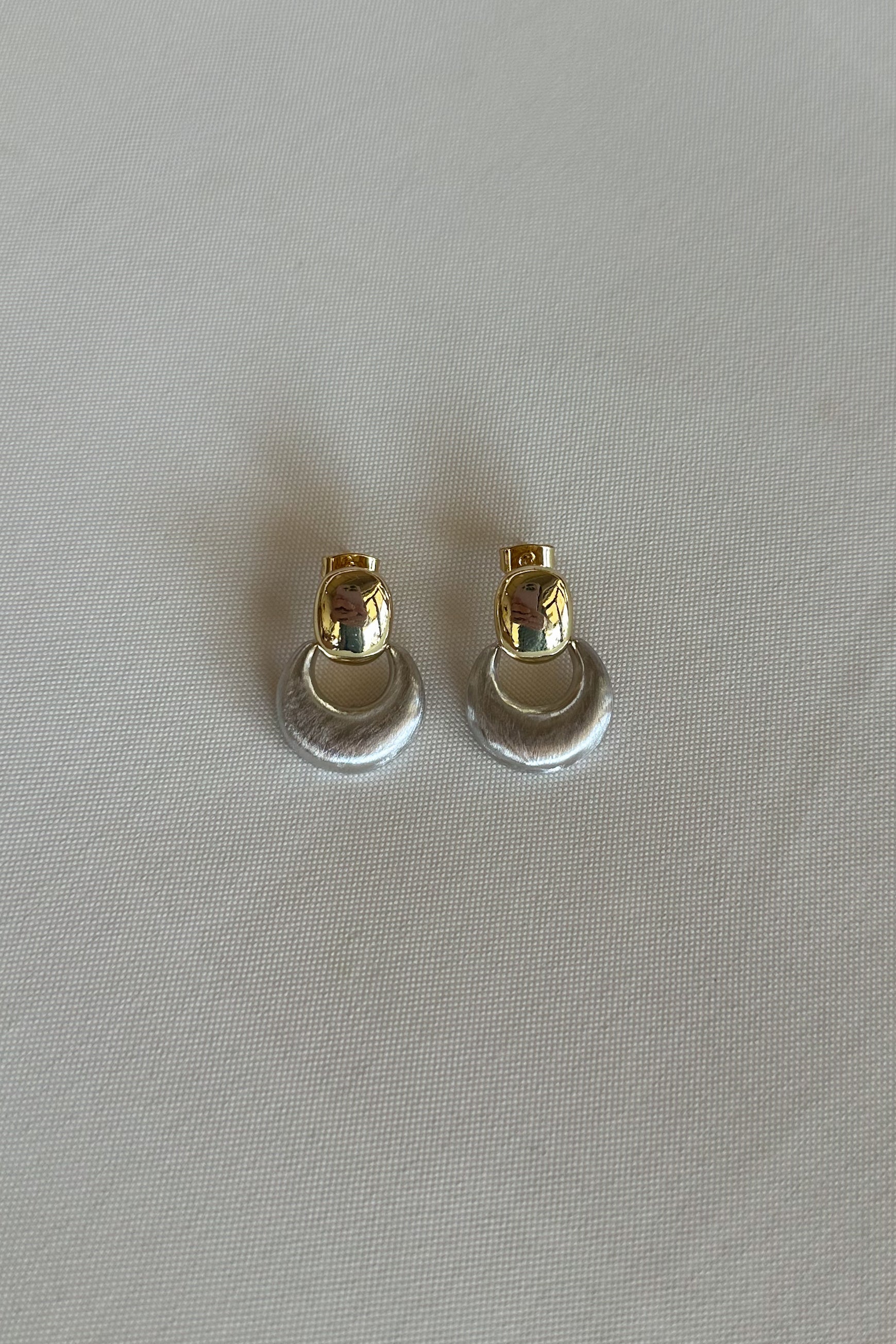 Pixelated Boutique, Women's Jewelry and Gifts, Online Shopping for Women, Virginia Beach Clothing Stores, Clothing Stores in Virginia Beach, Aesthetic Fashion Trends, East Coast Fashion Styles, Spring Fashion, Sustainable Women's Clothing, Unique Gift Ideas for Women, Summer Fashion, Gold Jewelry 
