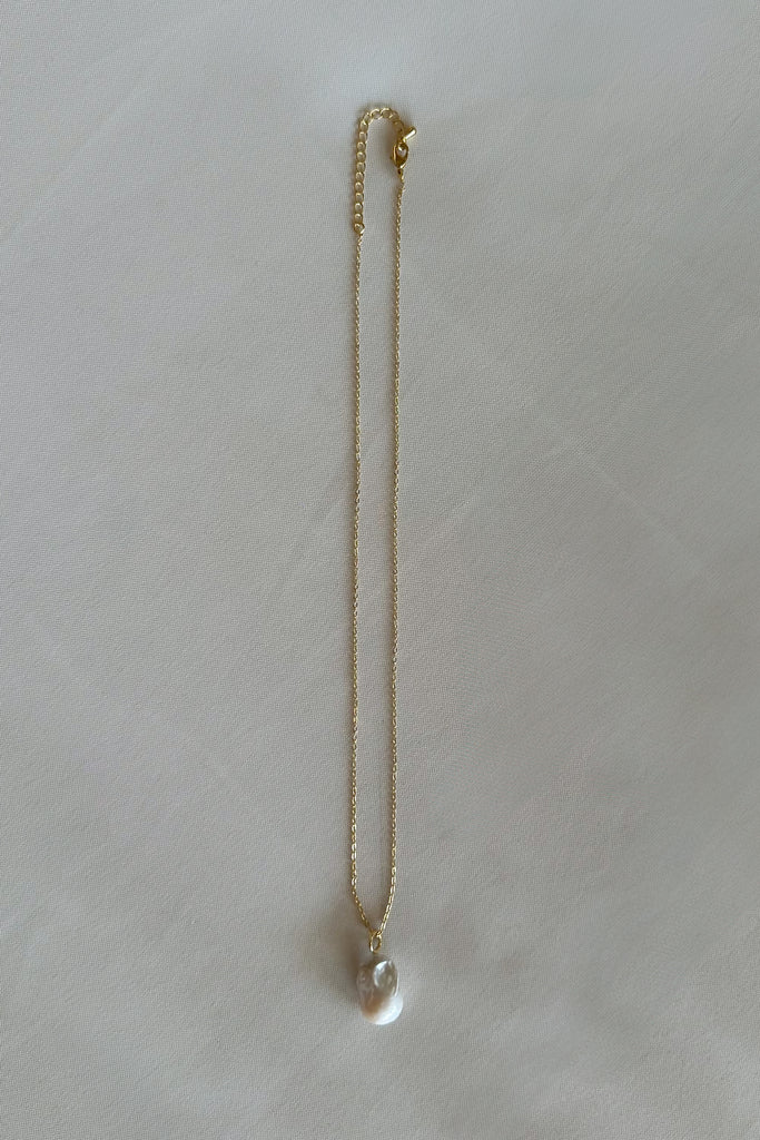 Pixelated Boutique, Women's Jewelry and Gifts, Online Shopping for Women, Virginia Beach Clothing Stores, Clothing Stores in Virginia Beach, Aesthetic Fashion Trends, East Coast Fashion Styles, Fall Fashion, Sustainable Women's Clothing, Unique Gift Ideas for Women, Summer Fashion, Gold Jewelry, Gold Pearl Necklace, Fall Jewelry