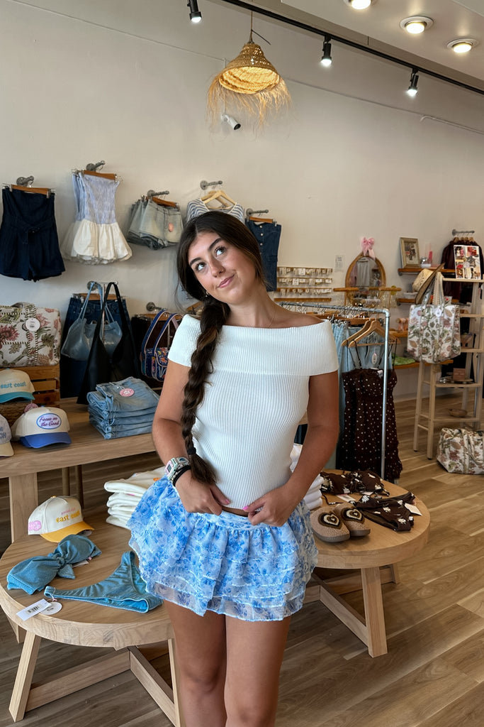 White Top, Fall Top, Pixelated Boutique, Women's Clothing, Women's Jewelry and Gifts, Online Shopping for Women, Latest Fashion Trends 2025, Virginia Beach Clothing Stores, Clothing Stores in Virginia Beach, Aesthetic Fashion Trends, East Coast Fashion Styles, Sustainable Women's Clothing, Unique Gift Ideas for Women, Fall Fashion, Fall Outfit Ideas, Fall Fashion Inspiration, Womens Style, Outfit Inspo, Back to School Styles, OOTD