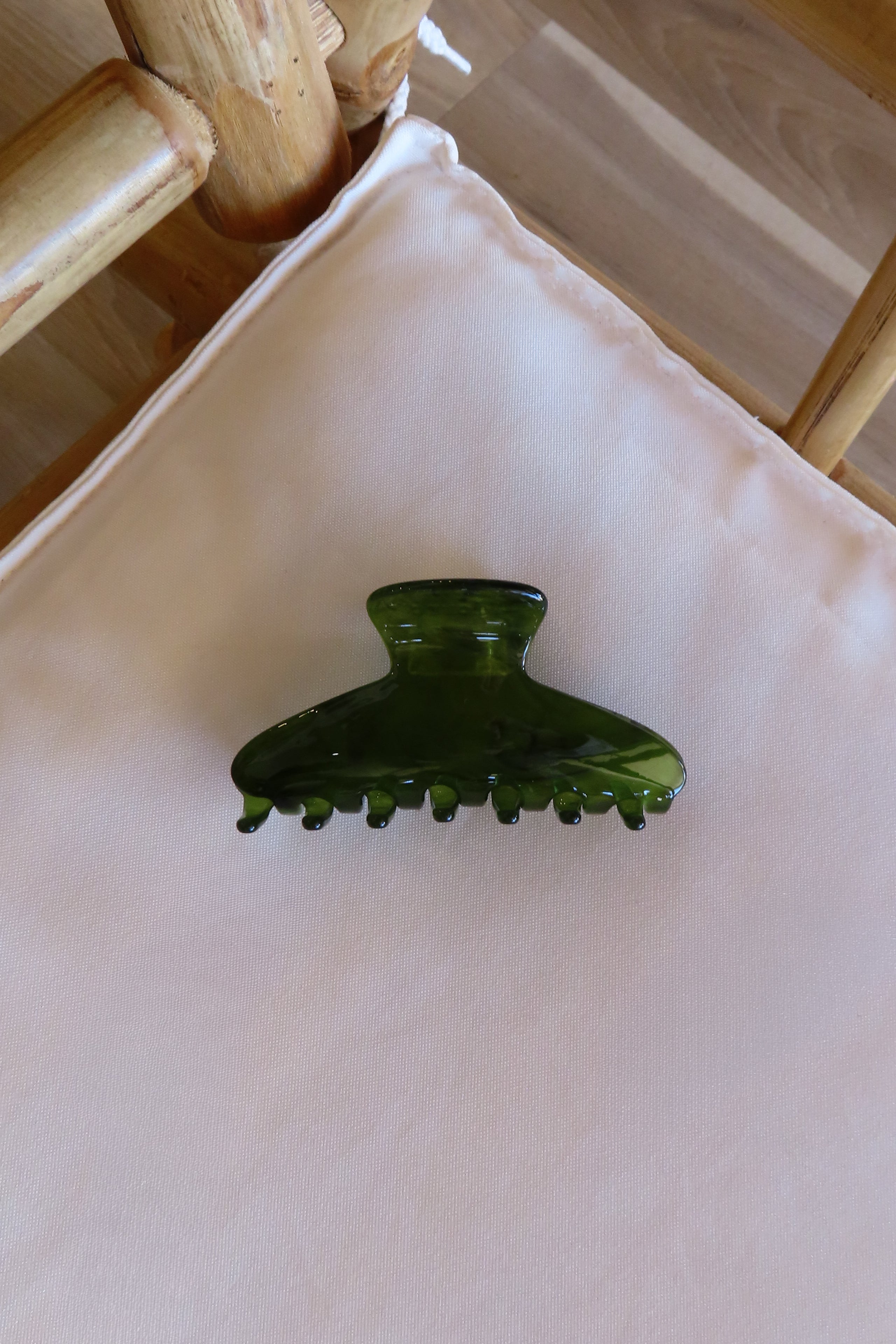 Pixelated Boutique, Women's Clothing, Outfit inspo fall, pumpkin patch outfit, fall fashion outfits, Hair clips, hair claw, fall hair accessories 