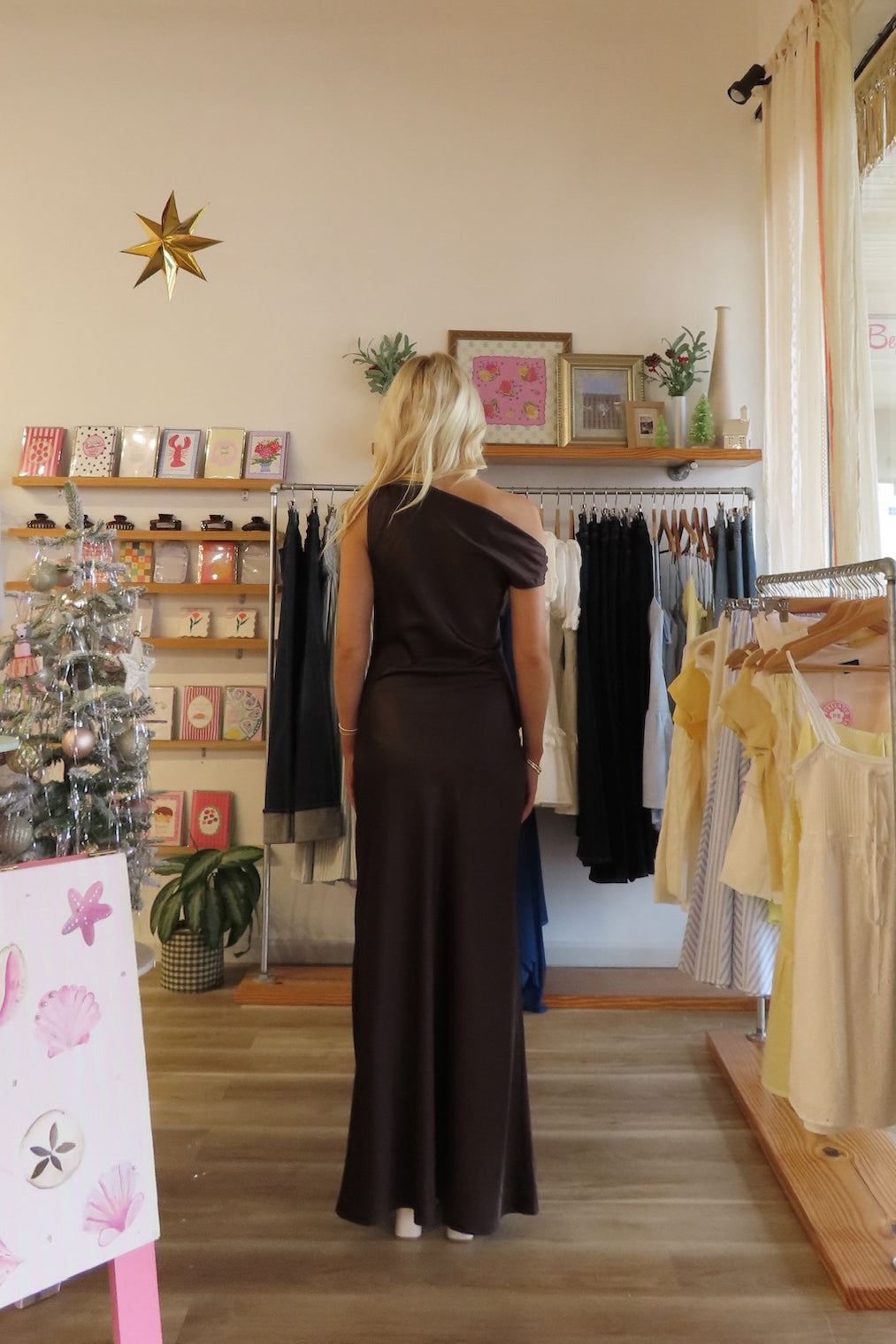 Pixelated Boutique, Women's Clothing, Women's Jewelry and Gifts, Online Shopping for Women, Latest Fashion Trends 2025, Virginia Beach Clothing Stores, Clothing Stores in Virginia Beach, Aesthetic Fashion Trends, Sustainable Women's Clothing, Unique Gift Ideas for Women, Outfit Inspo Winter, Winter fashion outfits, winter fashion Inspo, Winter fits, women’s winter outfit 2025, winter style, winter dress, wedding guest dress, maxi dress holiday dress, christmas dress