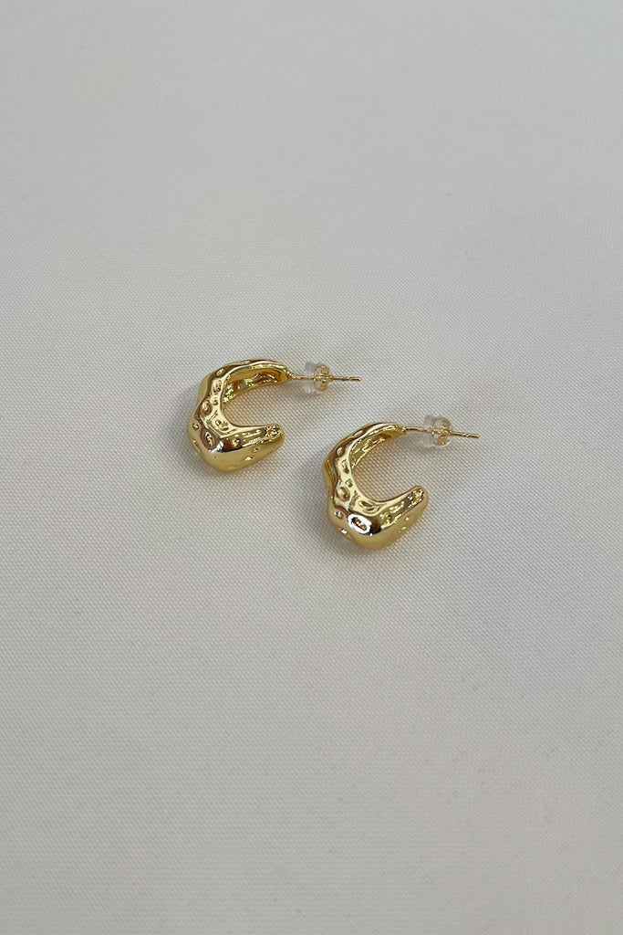 Gold filled hoops, Pixelated Boutique, Women's Clothing, Women's Jewelry and Gifts, Online Shopping for Women, Latest Fashion Trends 2024, Virginia Beach Clothing Stores, Rush Dresses for Sorority Events, Clothing Stores in Virginia Beach, Aesthetic Fashion Trends, East Coast Fashion Styles, Summer 2024 Fashion Trends, Sustainable Women's Clothing, Unique Gift Ideas for Women, Holiday Gift Ideas, Back to School Styles