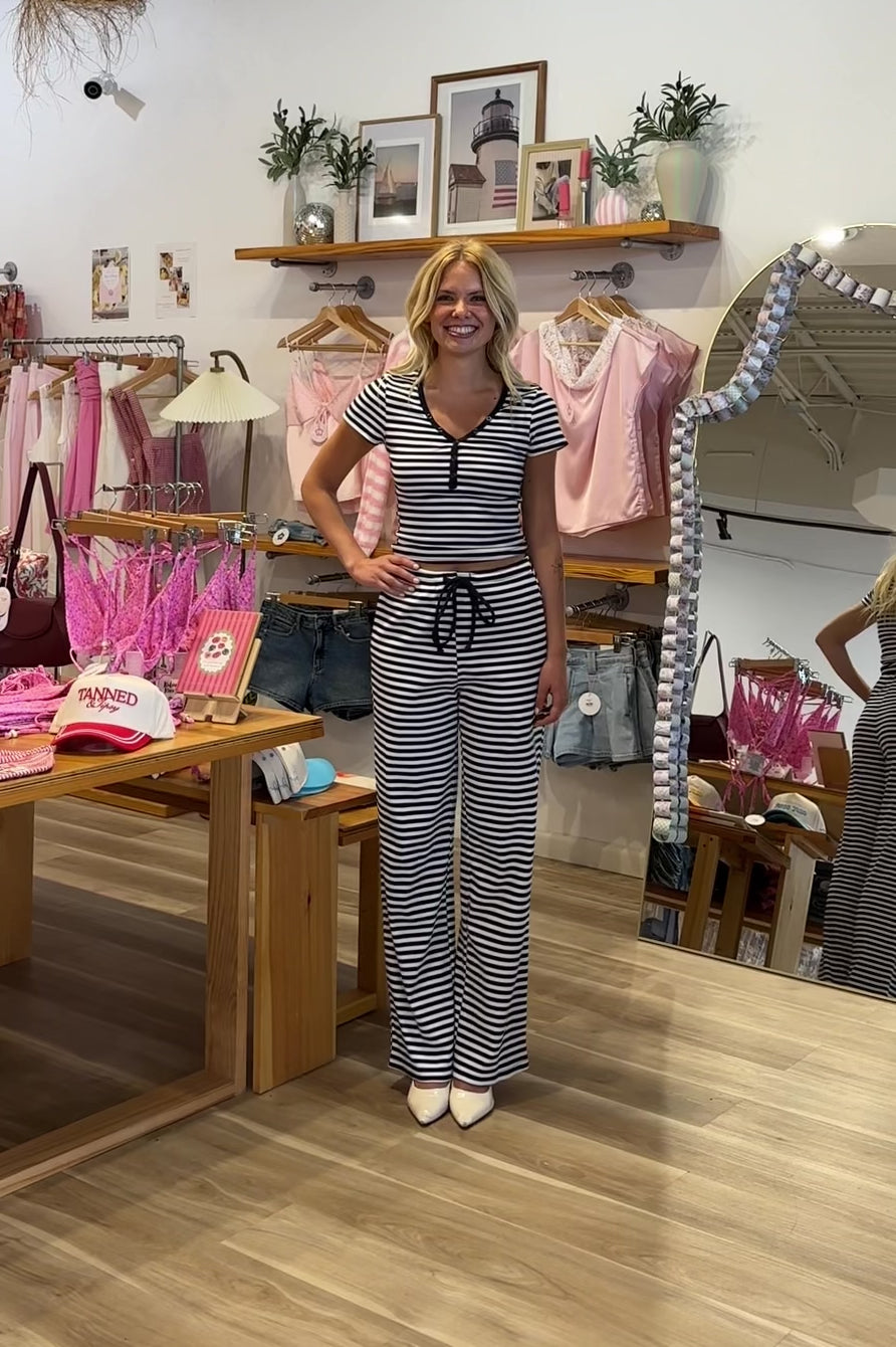 Blue, striped pants with drawstring waist and side pockets, coastal striped matching set, striped lounge set, matching set for summer, co-ord lounge set, cozy summer outfit, beach fashion, summer 2026 fashion trends, trendy matching set